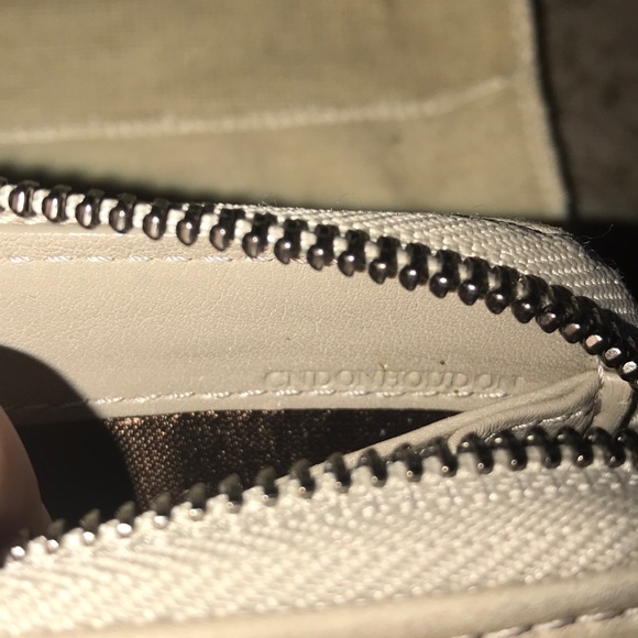 Burberry Smoke Nova Check Wallet - Picture 7 of 8